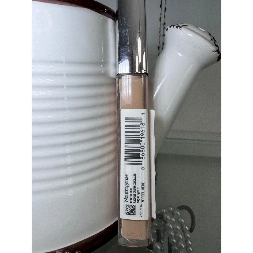 Neutrogena Healthy Skin Radiant Cream Concealer Sugar Light 03 0.24 fl oz NEW